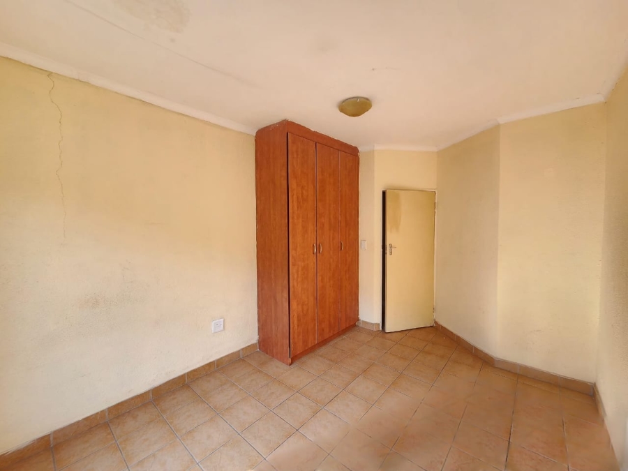 To Let 3 Bedroom Property for Rent in Geelhoutpark North West